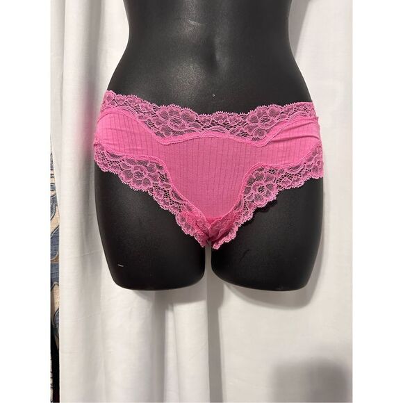 NEW WITH TAGS Victorias Secret Ribbed Lace Cheeky Panty Hollywood Pink L Nwt siz - Picture 1 of 5